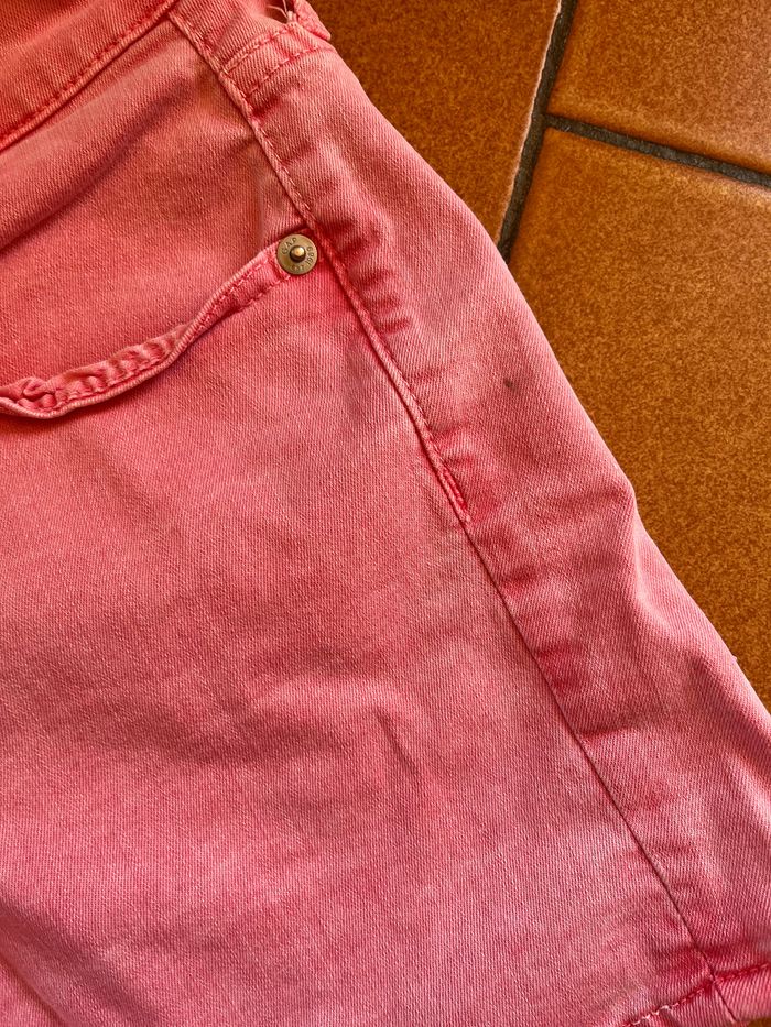 Short  femme gap rouge passé - photo numéro 4