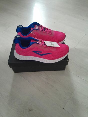 Baskets Everlast neuves avec boîtes taille 40