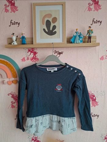 Joli pull fin pour la mi saison taille 10 ans Creeks