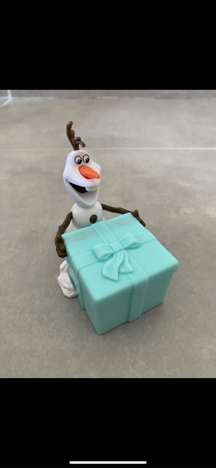 Olaf et son cadeau 🎁