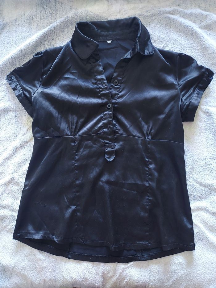 Chemise manche courte en satin noir