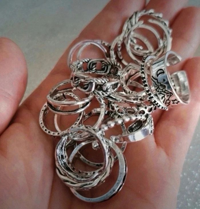 A46 lot de 23 bagues chromé argenté tendance diverses taille neuve - photo numéro 2