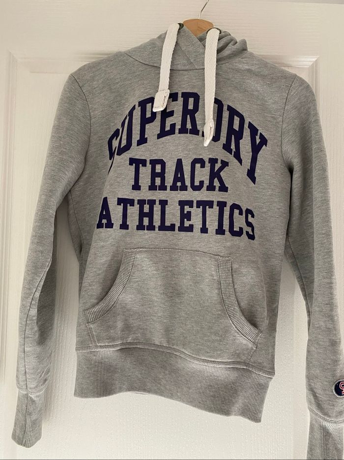 Sweat à capuche Superdry