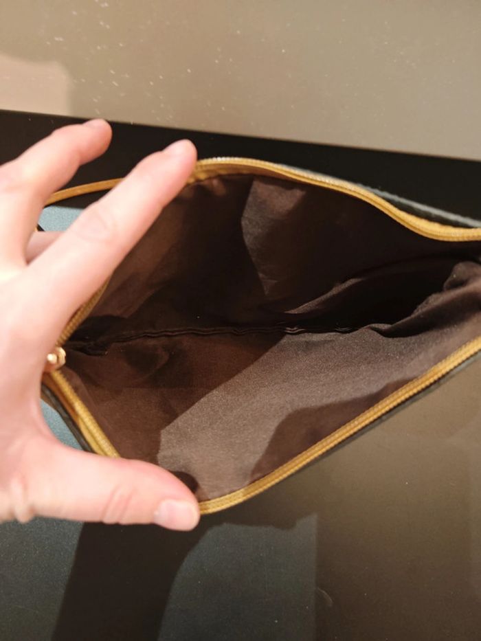 Sac pochette en bandoulière jaune moutarde - photo numéro 4