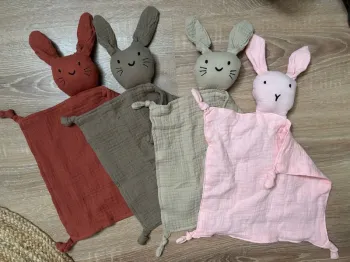 Doudou lapin gaze de coton neuf