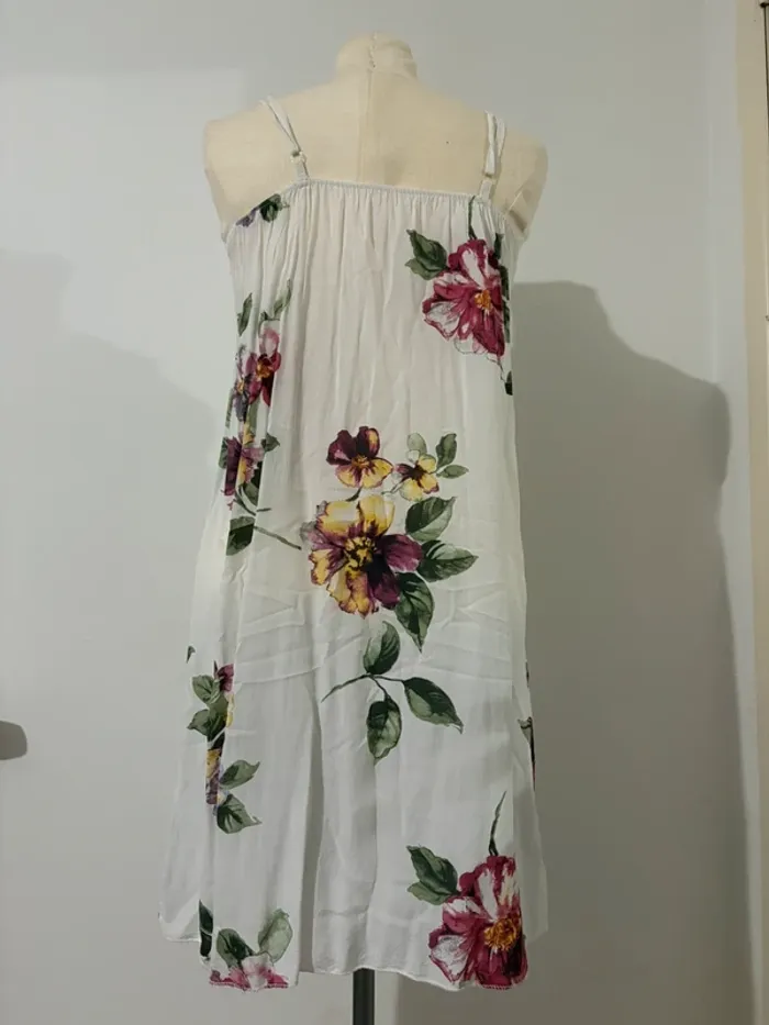Robe de plage à fleurs - taille S - photo numéro 2