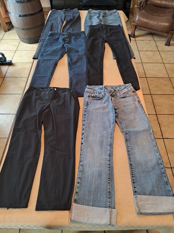 Lot de pantalons et pantacourts 36 neufs et tbe