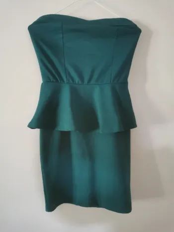 Robe à basque cocktail verte sapin