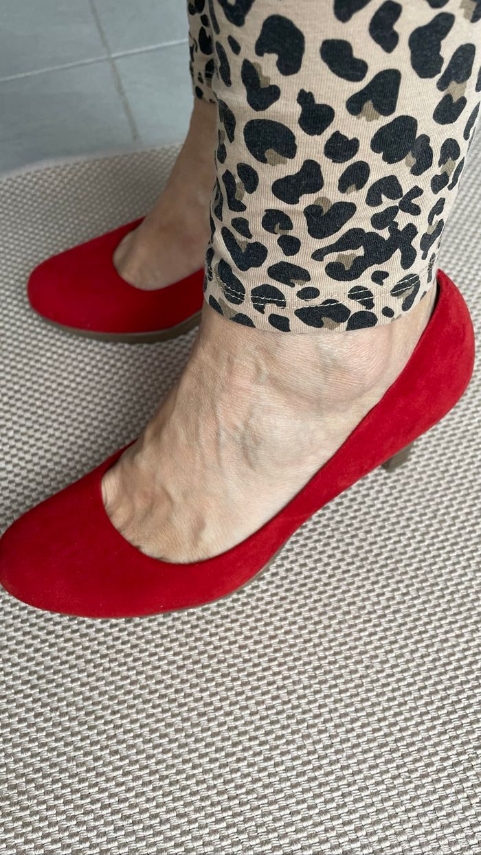 Escarpins en dain rouge à talons 39 Marco tozzi - photo numéro 5