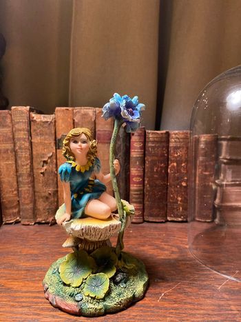 Figurine Elfe fleur et champignons