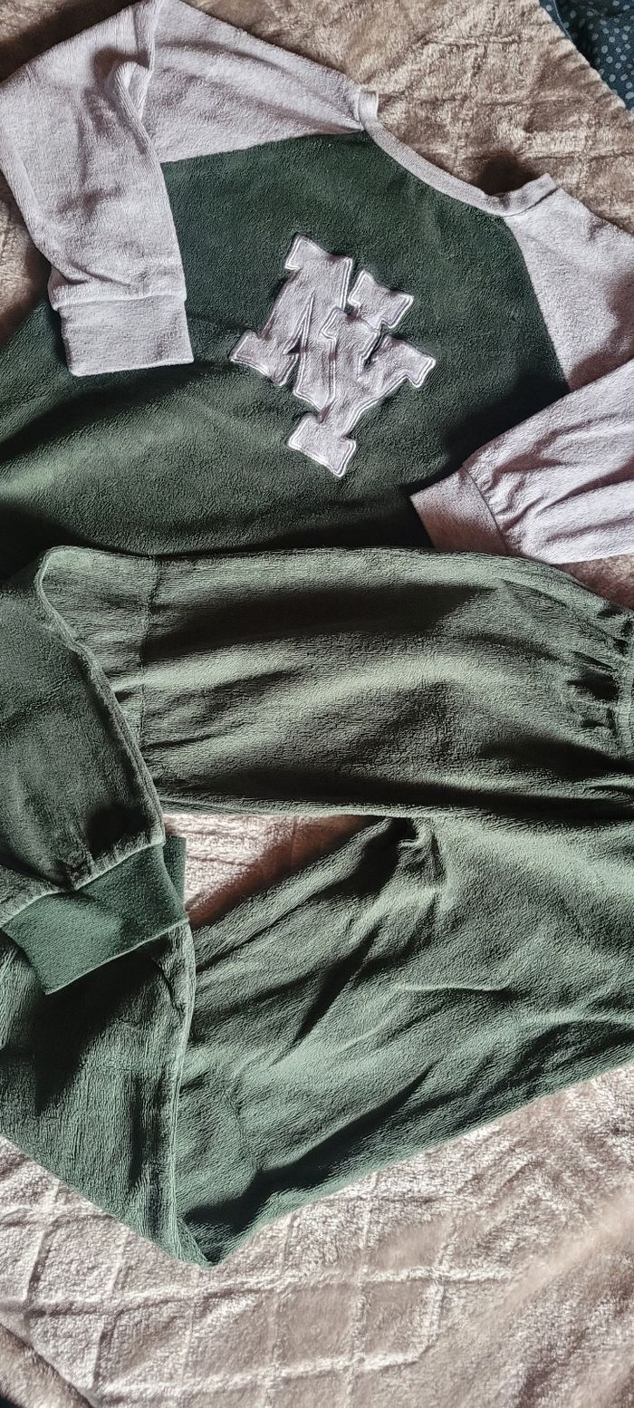 Pyjama 2 pièces - photo numéro 1