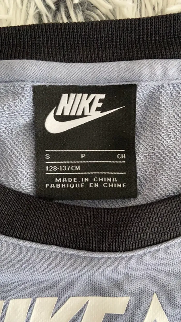 Pull Nike - photo numéro 2