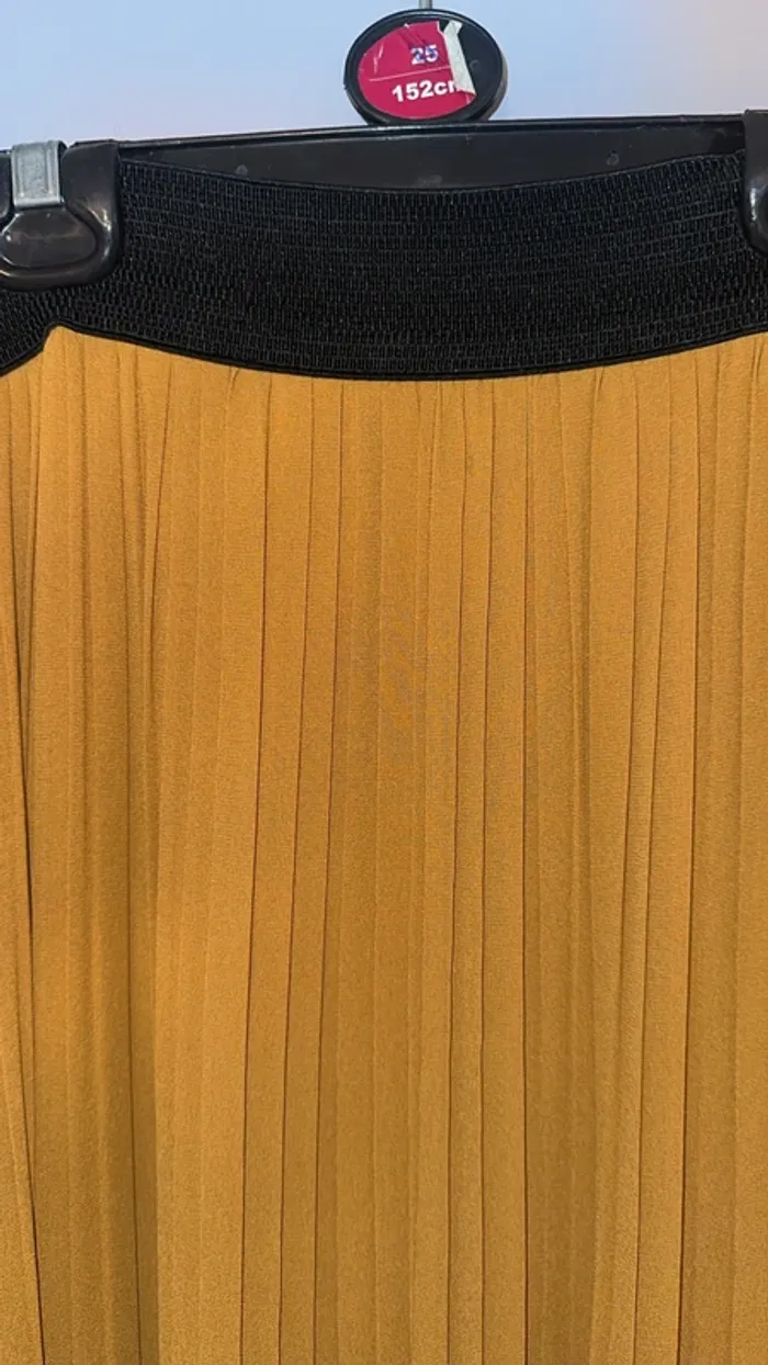 Jupe longue plissée moutarde – Taille unique – Hangar 86 - photo numéro 2