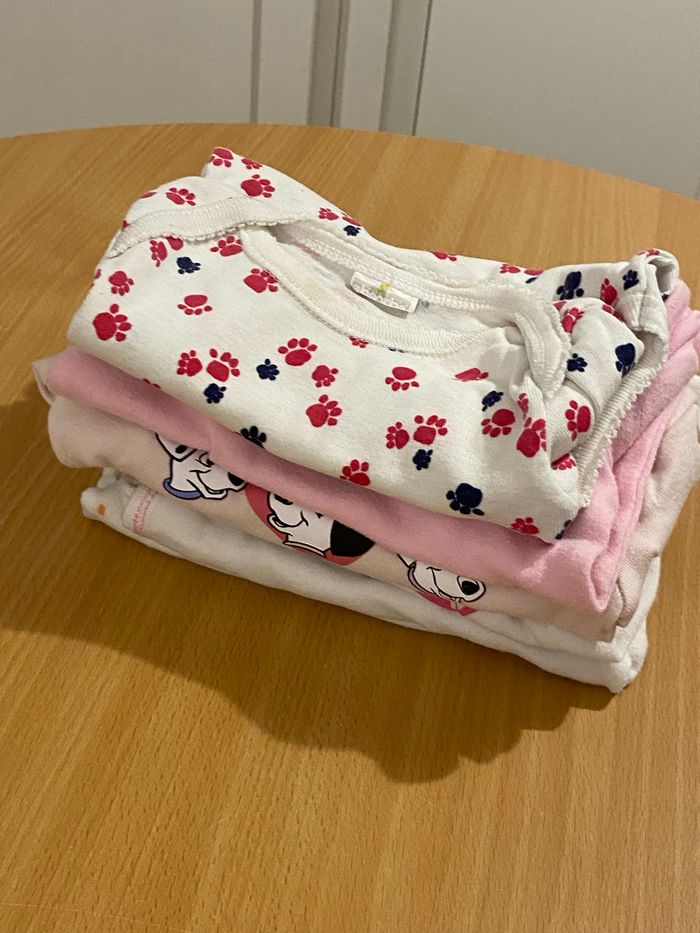 Lot bodies 6 mois - photo numéro 2