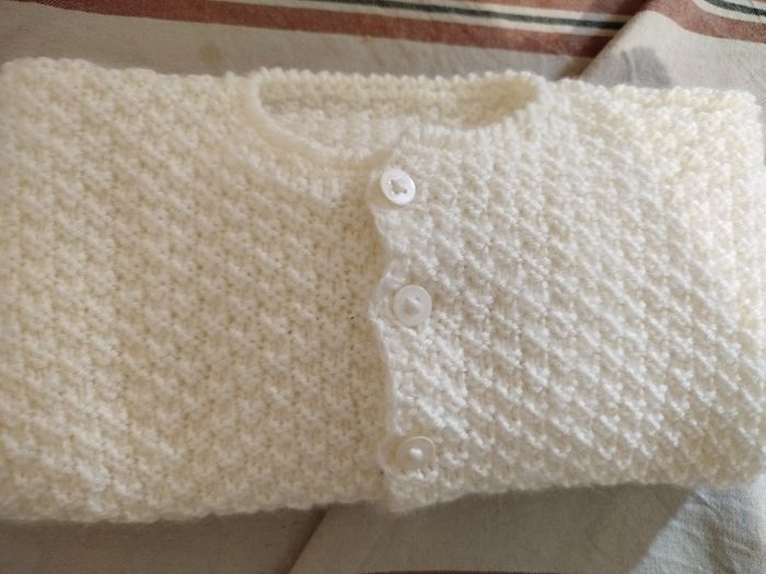 Brassière en laine tricoté en