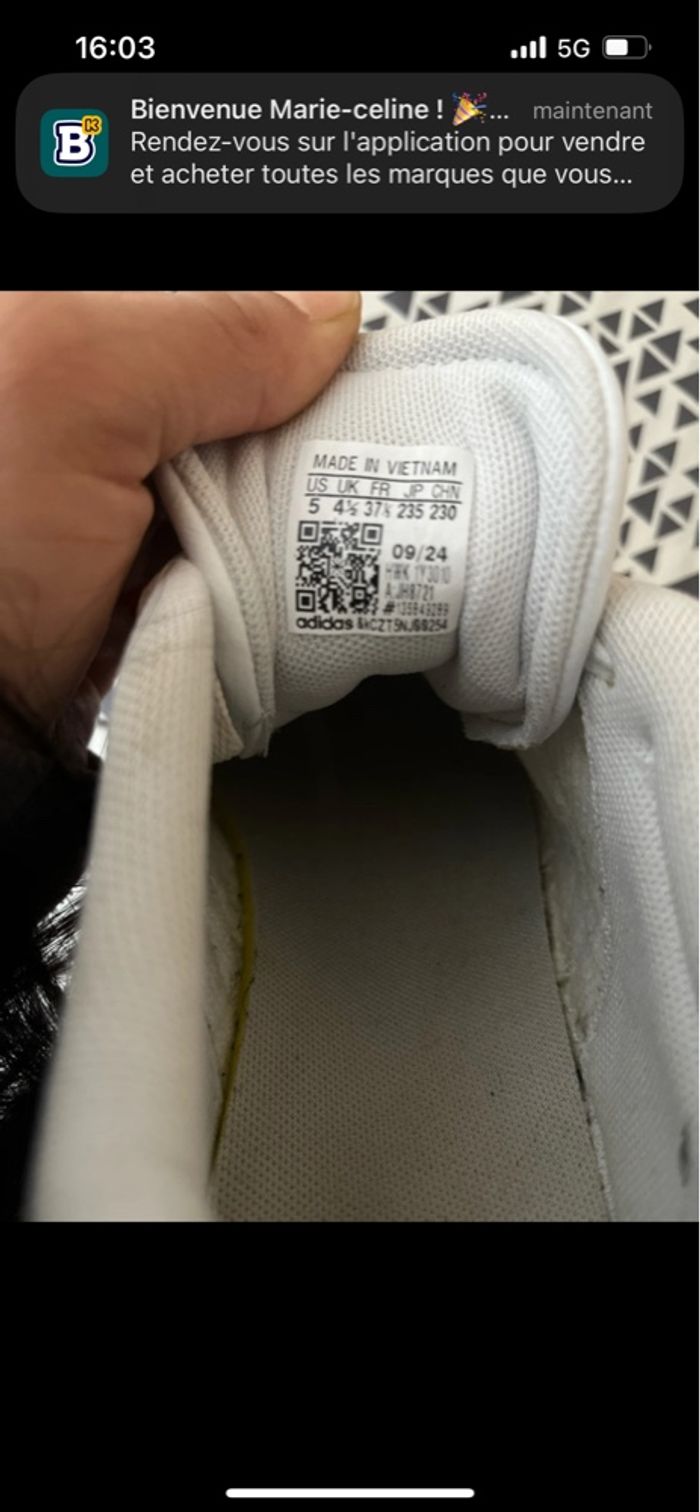 Baskets adidas neuve taille 37.5 - photo numéro 6