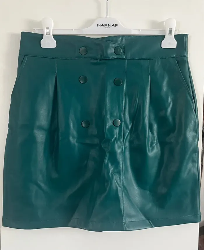 Jupe simili cuir neuve