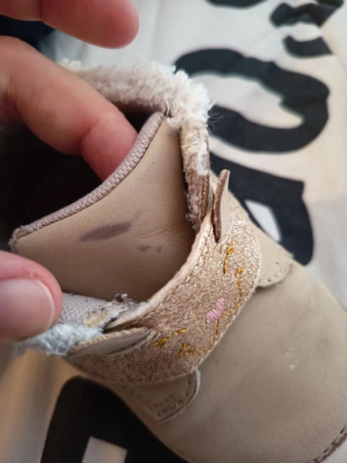 Chaussures Freemouss taille 21 - photo numéro 3