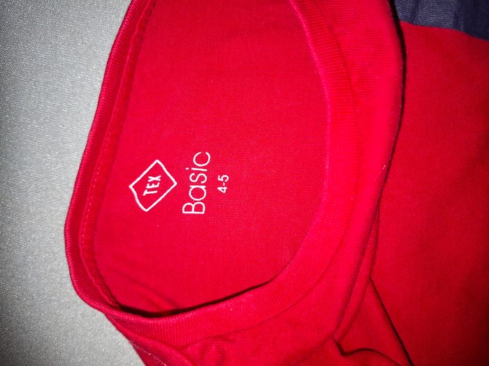 Tee-shirt 4/5 ans - photo numéro 3