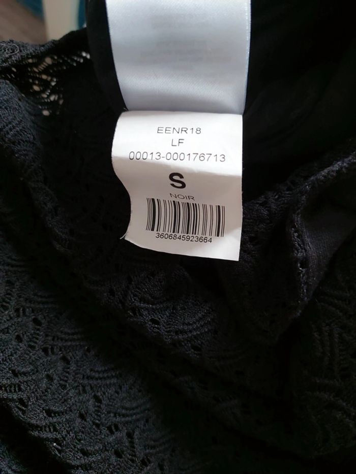 Robe noire - photo numéro 12