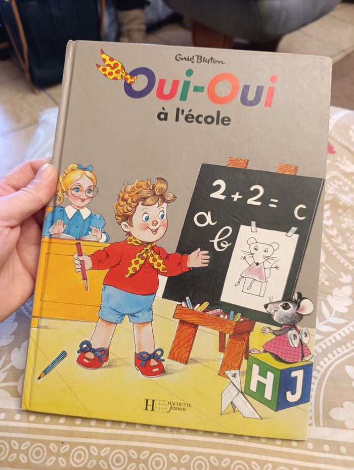 Livre Vintage : "Oui-Oui à l'école" - Hachette Jeunesse - photo numéro 1
