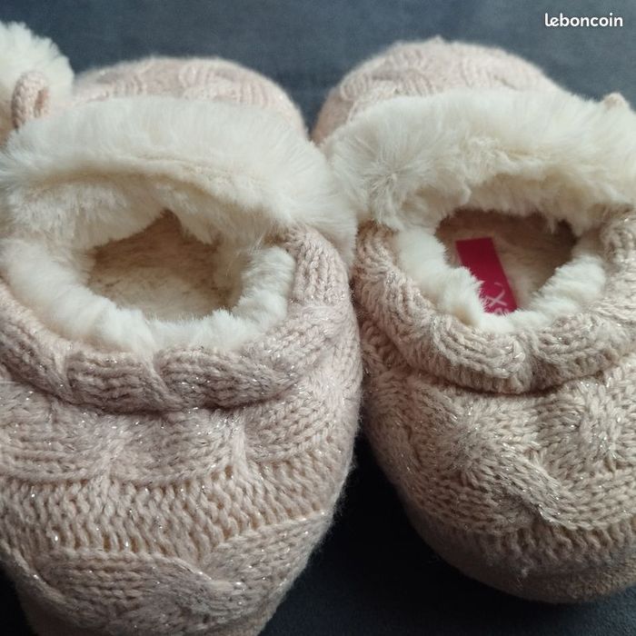 Chaussons fourrés Neuf enfants 29 - photo numéro 4