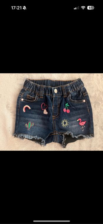 Short 9 mois