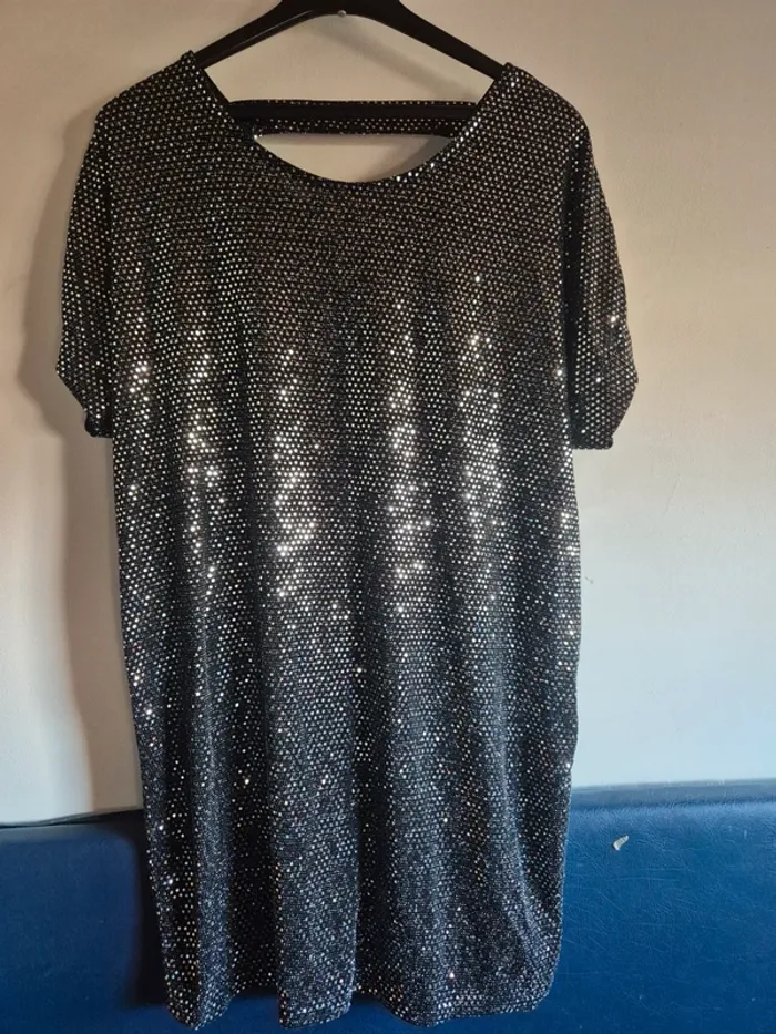 Robe pailletée