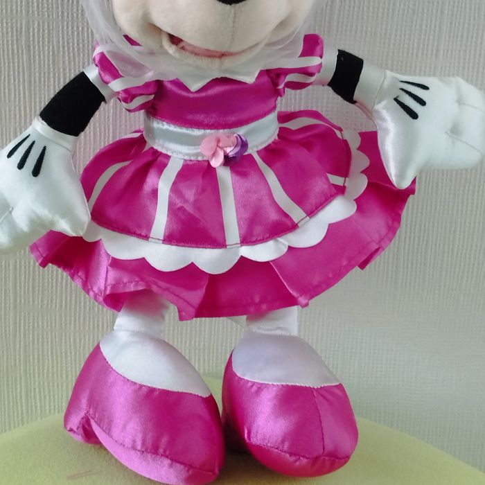 Peluche Collection Minnie de Disneyland Paris Neuf - photo numéro 3