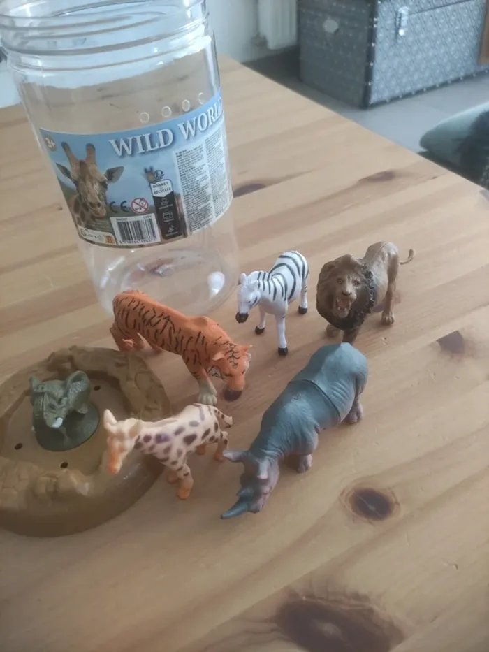 Lot de 5 figurines animaux sauvages en très bon état - photo numéro 2