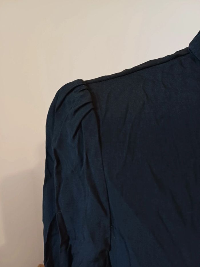 Petite robe noire boutonnée neuve Yehwang taille S/M 36/38 - photo numéro 5