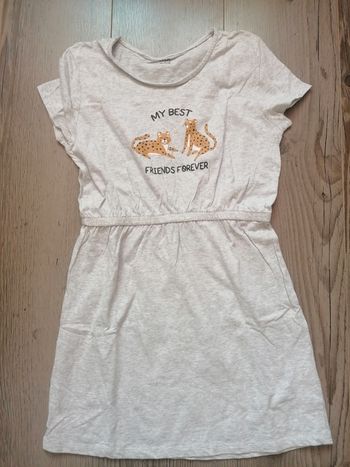 Robe et ou chemise de nuit fille taille 12ans Kiabi