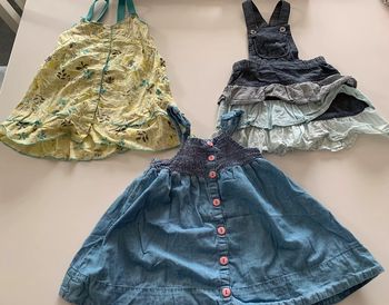 Lot robe à bretelles 24 mois