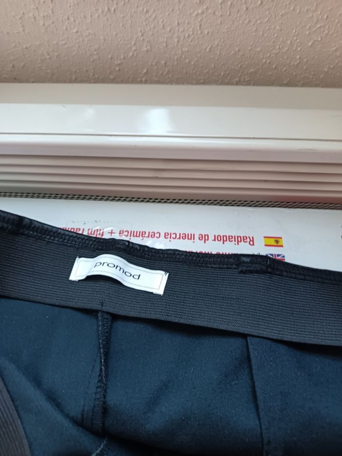 Vends pantalon cuir