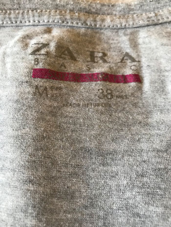 t-shirt gris Zara - photo numéro 2