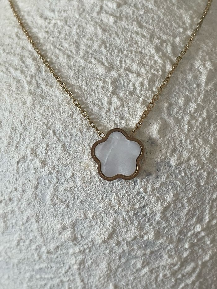 Collier fleur acier inoxydable - photo numéro 2
