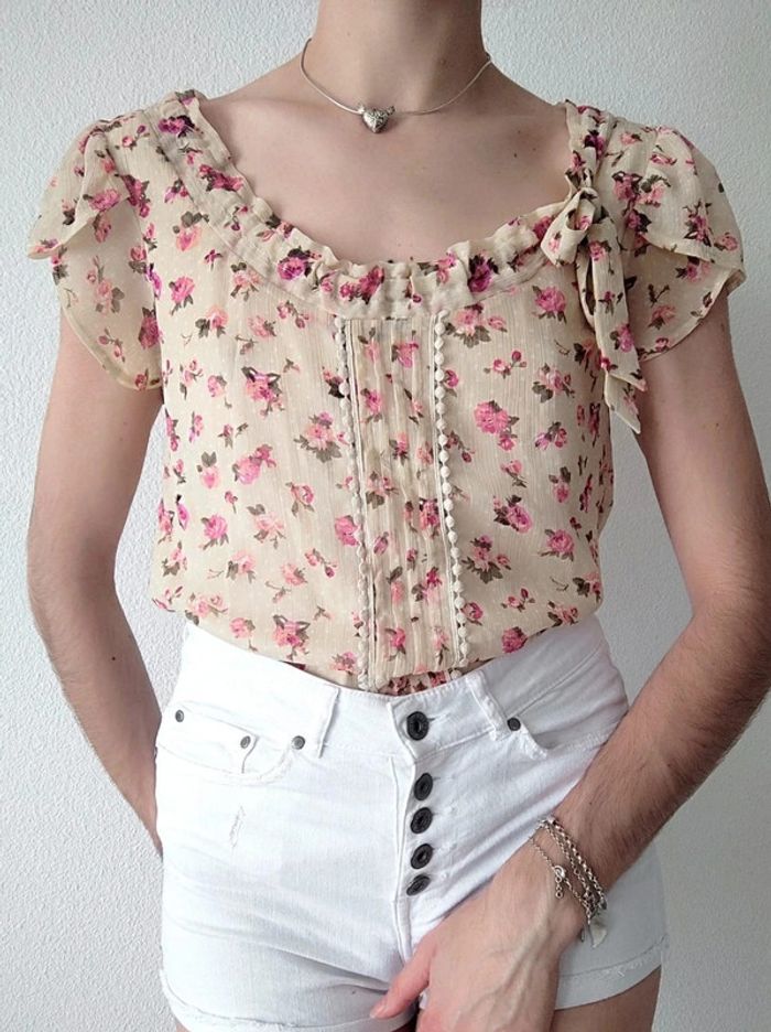 Chemisier bouffant volant écru fleur rose coquette / Vera Moda - 36/S - photo numéro 3