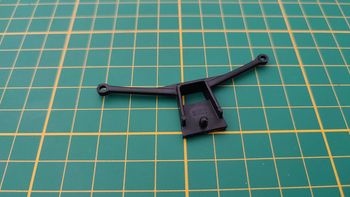 Axe de roue pièce détachée miniature Mercedes Benz SSK 1928 1/18 burago BBurago #B69