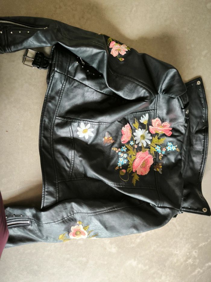Blouson fleurie brodé - photo numéro 4