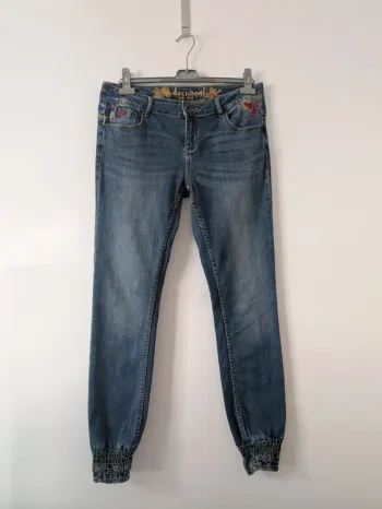 Jean brodé élastiques aux chevilles - Desigual - taille 40