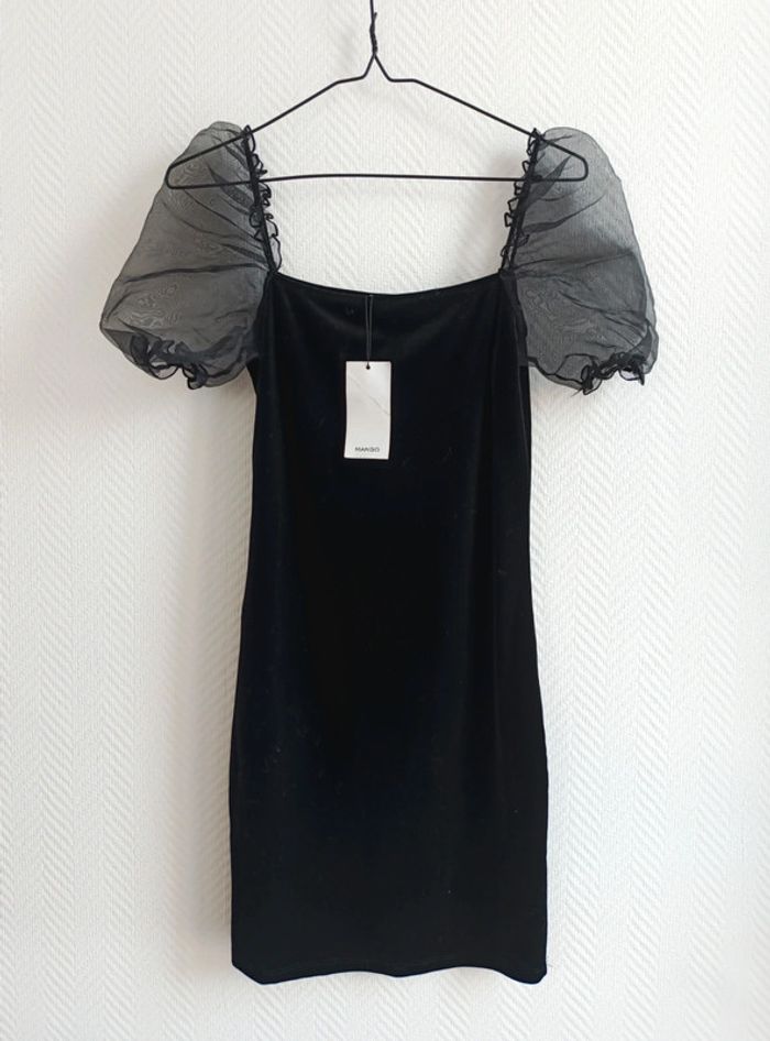 Robe noire en velours Mango - photo numéro 2