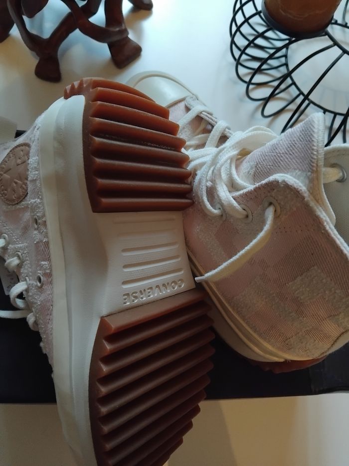 Converse - photo numéro 2