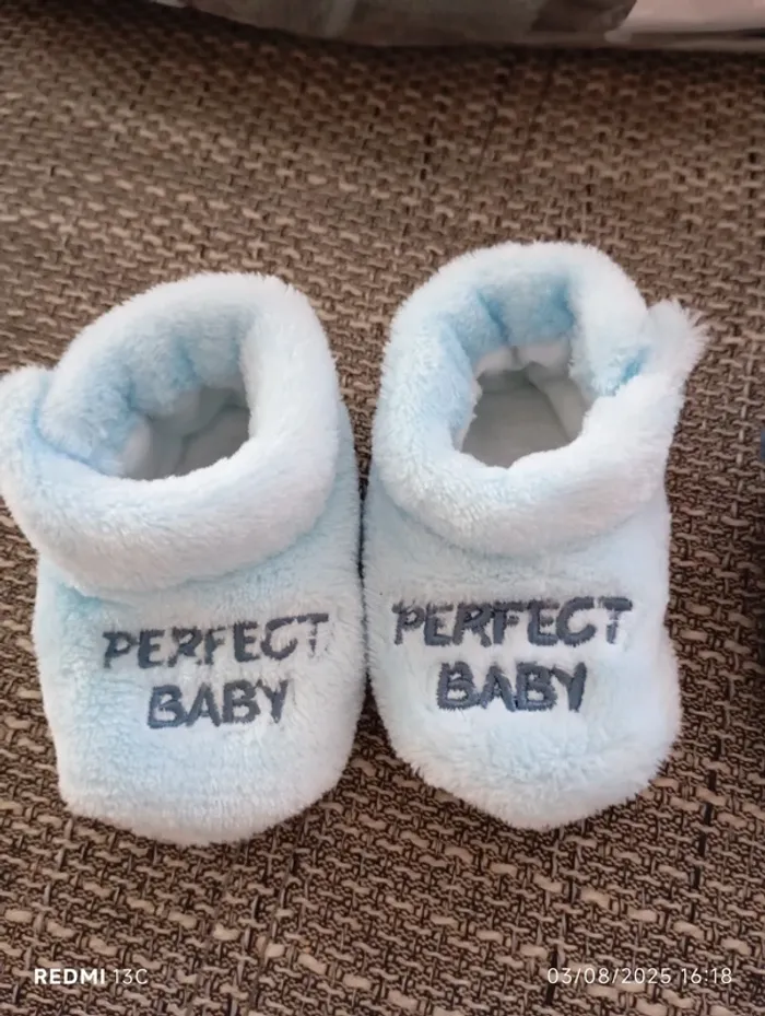 2 paires de chaussons