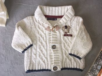 Gilet chaud Sergent Major 3 mois, maille torsadée.