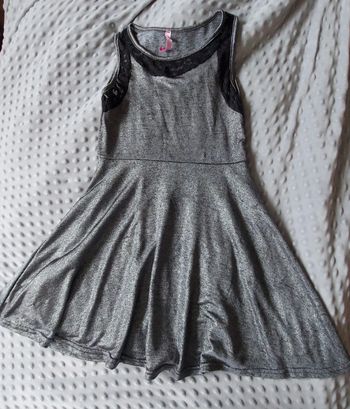 Robe fluide argenté sans manche