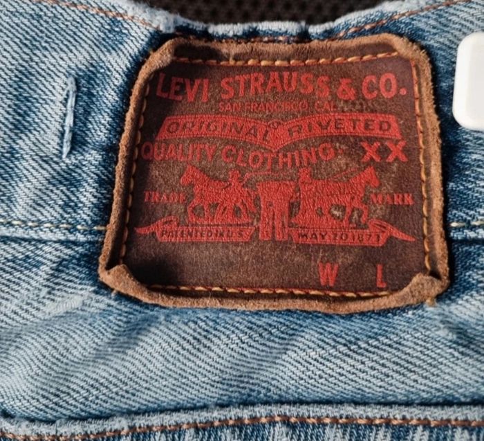 Jeans à trous taille 38 Levi's 506 standard - photo numéro 5