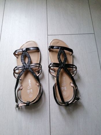 Nus pieds
