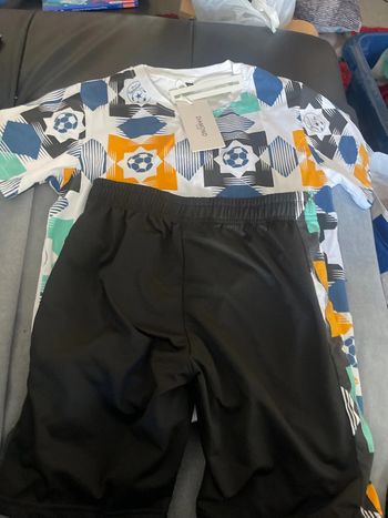 Ensemble short teeshirt 12 ans