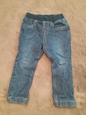 Jeans - Kiabi - Très bon état- Taille 24 mois