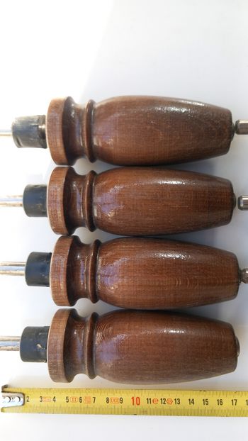 Lot de 4 pieds de sommier en bois